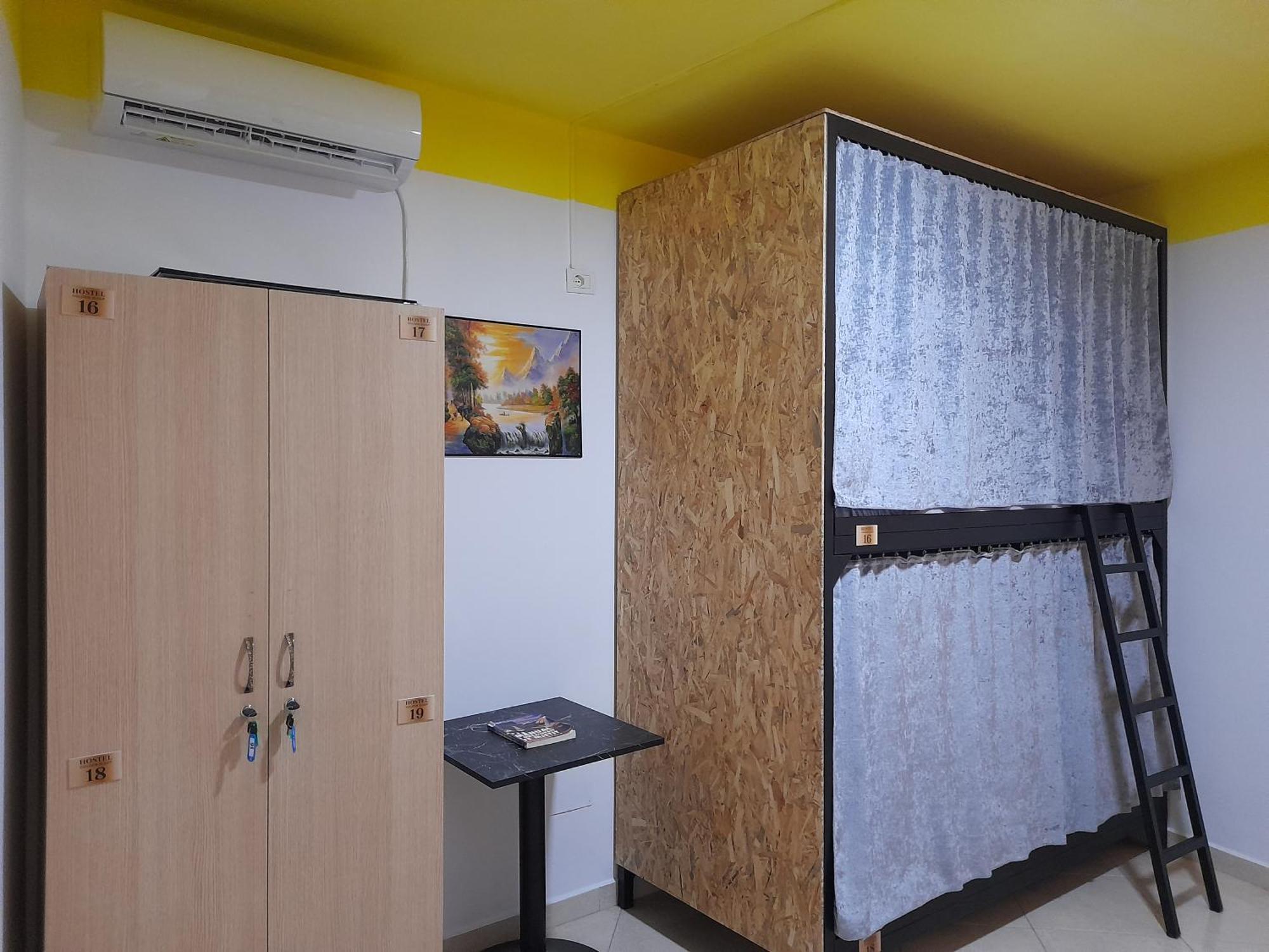 Golden Sleep Hostel Шкодер Экстерьер фото
