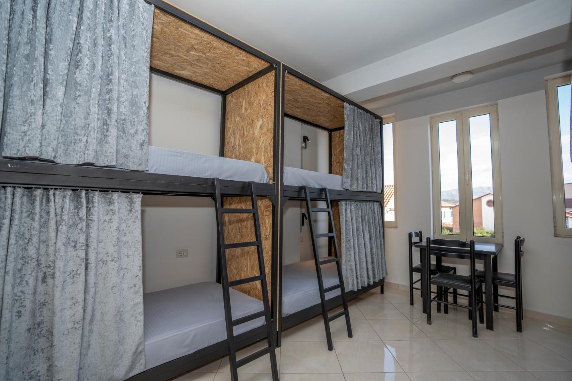 Golden Sleep Hostel Шкодер Экстерьер фото